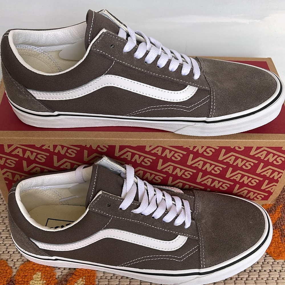 Vans WMNS Old Skool
Color Theory Bungee Cord
VN0005UF9JC
Sneakers - Picture 5 of 16